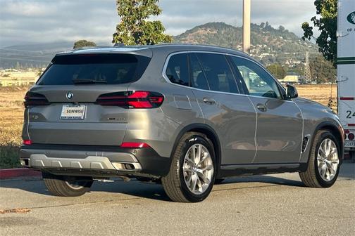 2026 BMW X5 PHEV xDrive50e