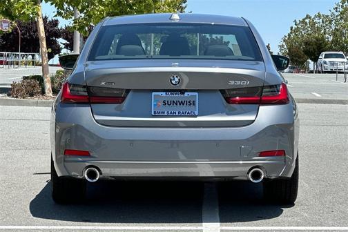 2025 BMW 330 i xDrive