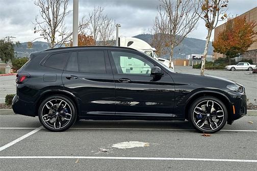 2023 BMW X3 M40i