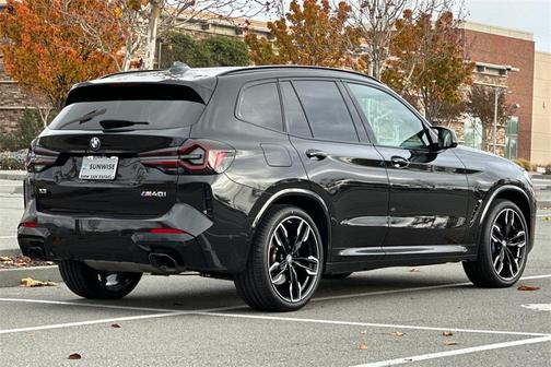 2023 BMW X3 M40i