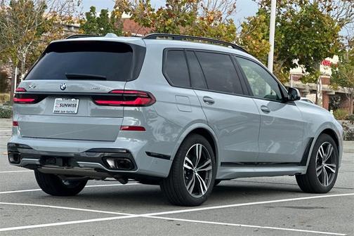 2026 BMW X7 xDrive40i