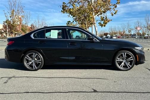 2024 BMW 330 i xDrive