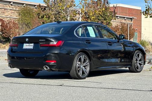 2024 BMW 330 i xDrive