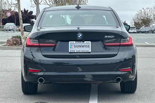 2022 BMW 330 i