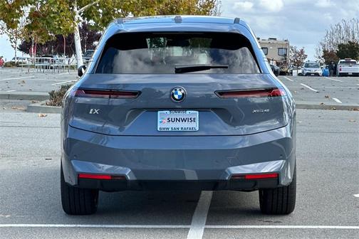 2026 BMW iX xDrive45