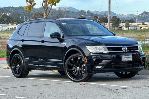 2021 Volkswagen Tiguan 2.0T SE R-Line Black