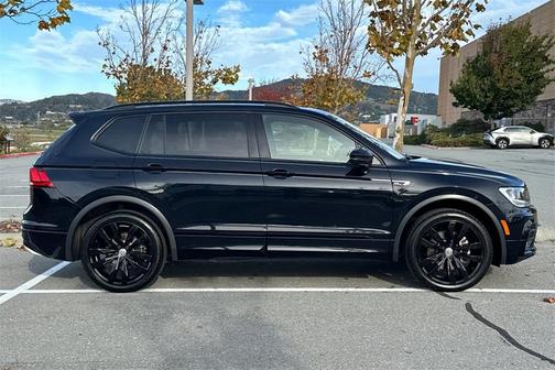 2021 Volkswagen Tiguan 2.0T SE R-Line Black