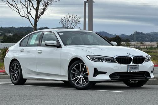 2022 BMW 330 i