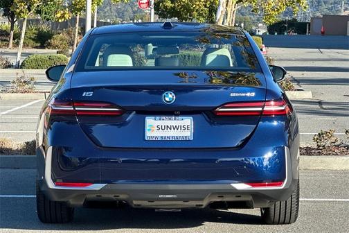 2026 BMW i5 eDrive40