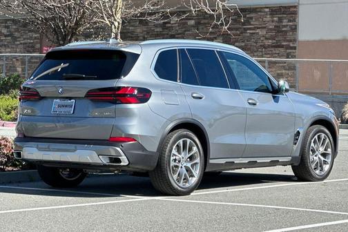 2026 BMW X5 PHEV xDrive50e