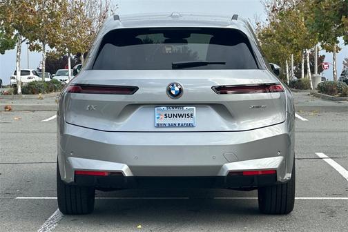 2026 BMW iX xDrive45