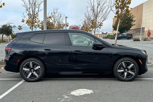 2026 BMW iX xDrive60