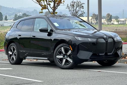 2026 BMW iX xDrive60