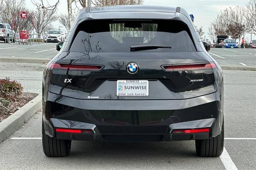 2026 BMW iX xDrive60