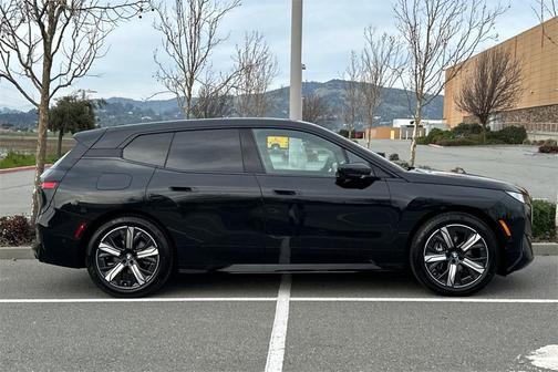 2026 BMW iX xDrive60