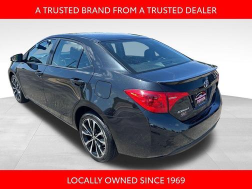 Black Sand Pearl 2019 Toyota Corolla SE