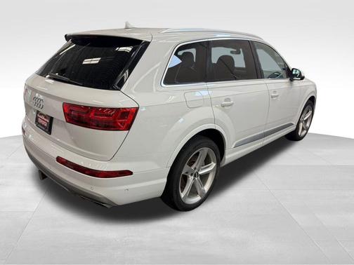 2019 Audi Q7 55 Prestige