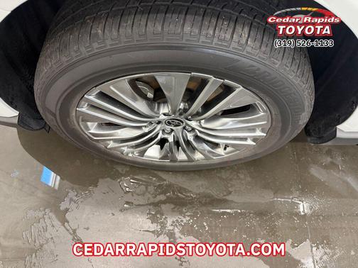 2023 Toyota Venza Limited