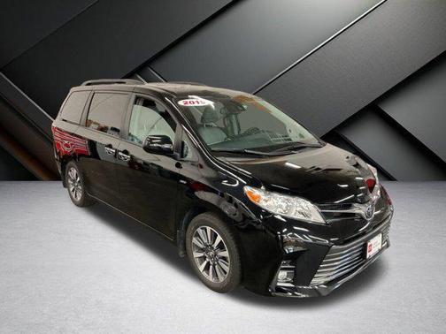 2019 Toyota Sienna XLE Premium