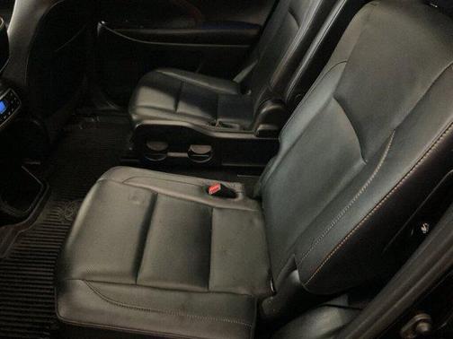 2019 Toyota Highlander Limited Platinum