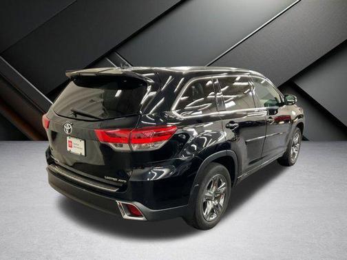 2019 Toyota Highlander Limited Platinum