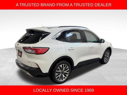 2022 Ford Escape Titanium