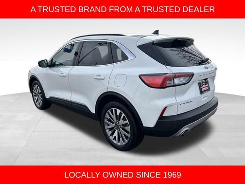 2022 Ford Escape Titanium