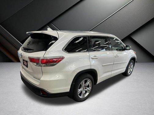 2015 Toyota Highlander Limited Platinum