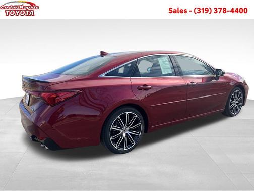 2022 Toyota Avalon Touring