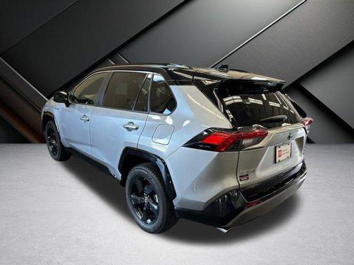 2019 Toyota RAV4 Hybrid SE