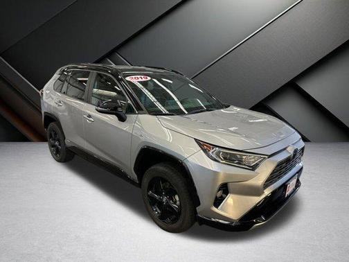 2019 Toyota RAV4 Hybrid SE