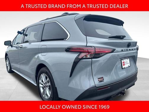 Cement 2022 Toyota Sienna Woodland Edition