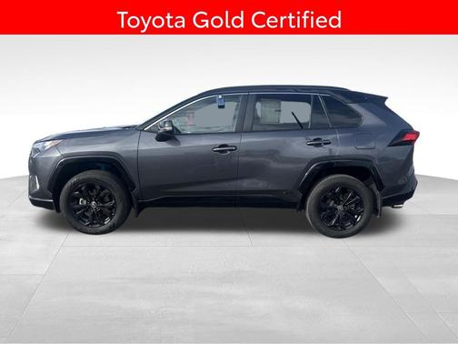 2022 Toyota RAV4 Hybrid SE