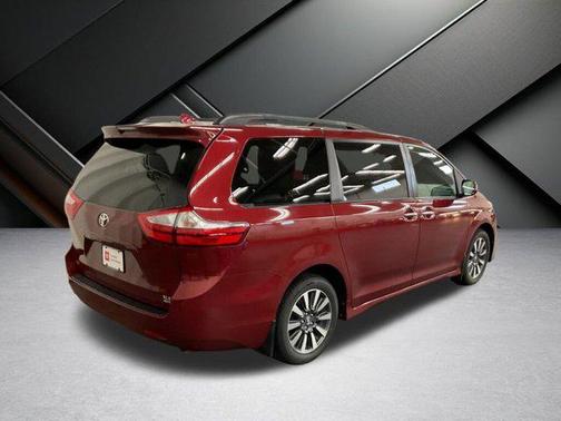2019 Toyota Sienna Limited