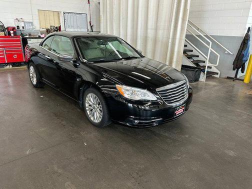 2011 Chrysler 200 Limited