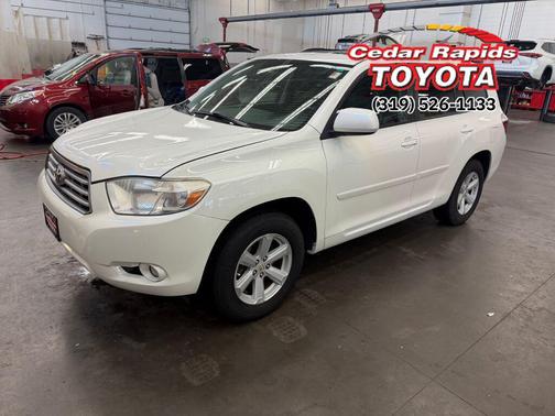 2010 Toyota Highlander SE