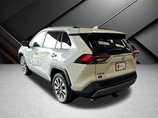 2022 Toyota RAV4 Limited