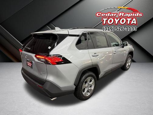 2025 Toyota RAV4 Hybrid XLE