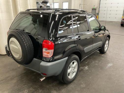 2001 Toyota RAV4 Base