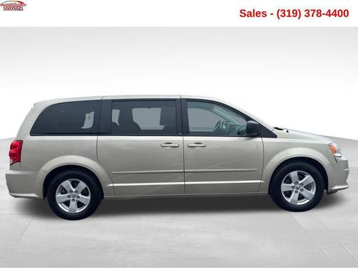 Cashmere Pearl 2013 Dodge Grand Caravan SE