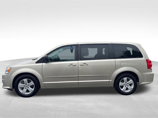 Cashmere Pearl 2013 Dodge Grand Caravan SE
