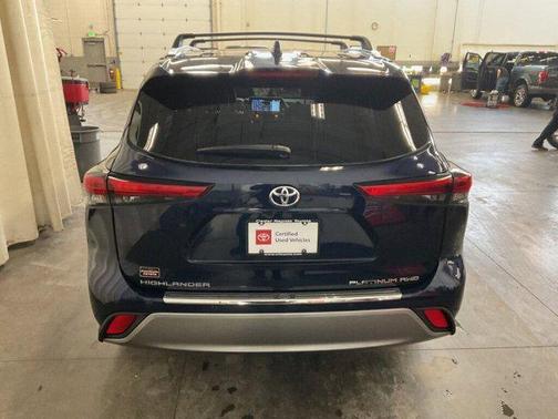 2021 Toyota Highlander Platinum