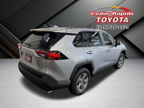 2025 Toyota RAV4 Hybrid XLE