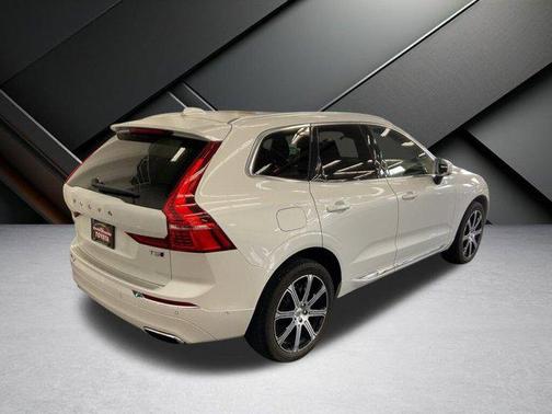 2021 Volvo XC60 T5 Inscription