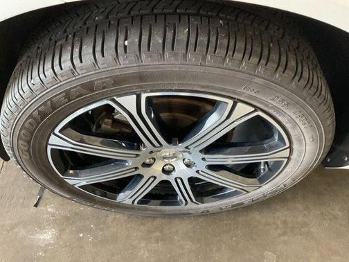 2021 Volvo XC60 T5 Inscription