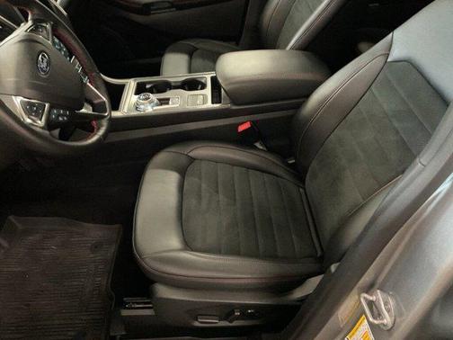 2022 Ford Edge ST Line