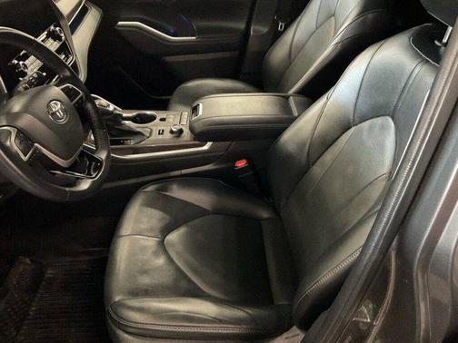 2022 Toyota Highlander Limited