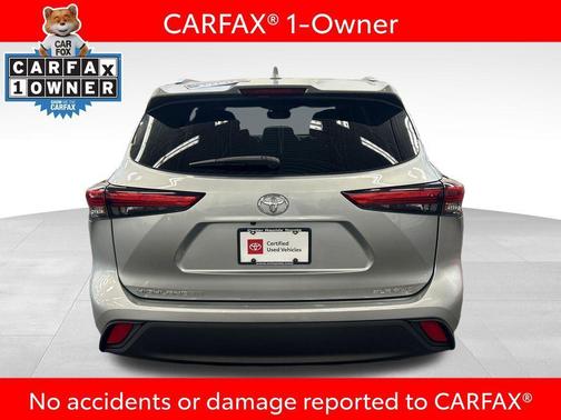 Celestial Silver Metallic 2021 Toyota Highlander XLE