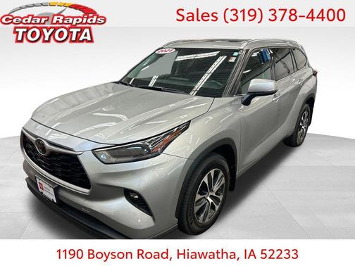Celestial Silver Metallic 2021 Toyota Highlander XLE