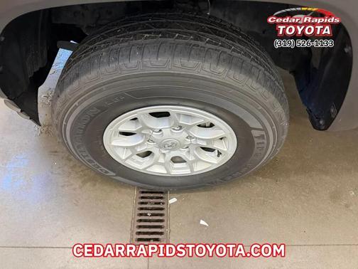 2022 Toyota Tacoma SR5